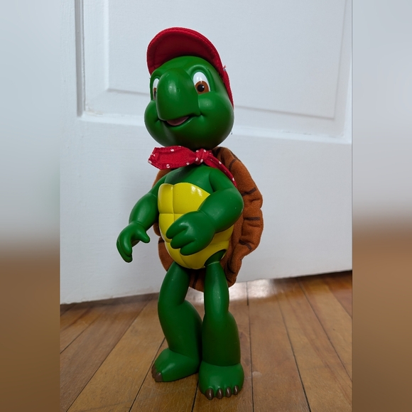 Green Turtle Benjamin - Picture 2 of 8